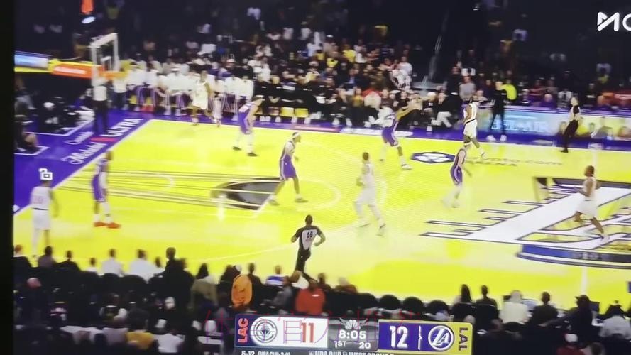 威少全场12中6，三分6中3得到15分6篮板10助攻1抢断1盖帽