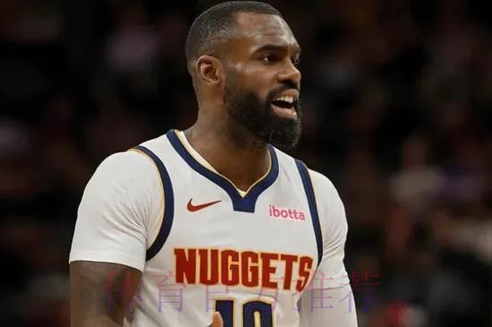 25分+5三分!皮克特调侃小哈达威:他对进攻情有独钟 25分+5三分!皮克特调侃小哈达威:他对进攻情有独钟